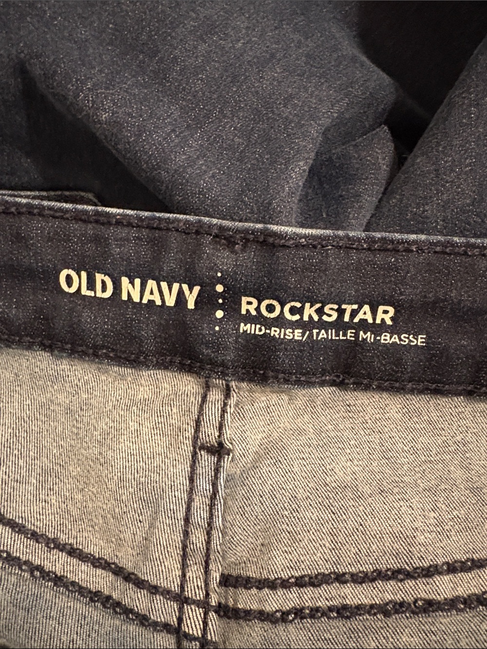 Old Navy Dark Wash Mid Rise Rockstar Skinny Jeans 6 - Picture 8 of 9